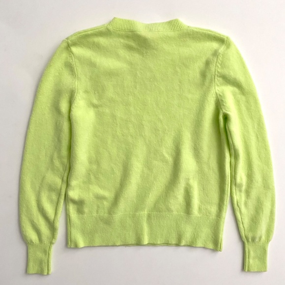 PINK Victoria's Secret Sweater Lime Green Knit Crewneck Logo Crest Nwt - Picture 3 of 3